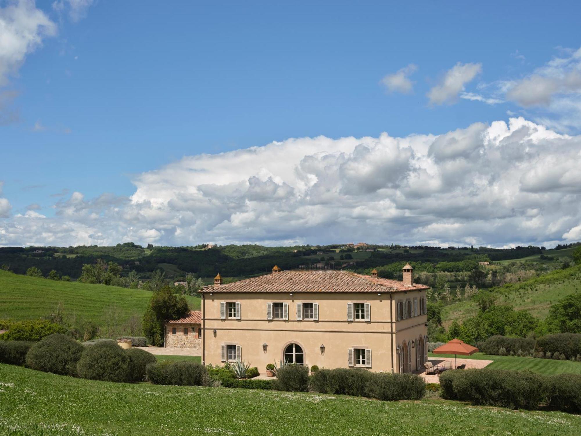 Rosewood Castiglion Del Bosco Hotel Montalcino Exterior photo