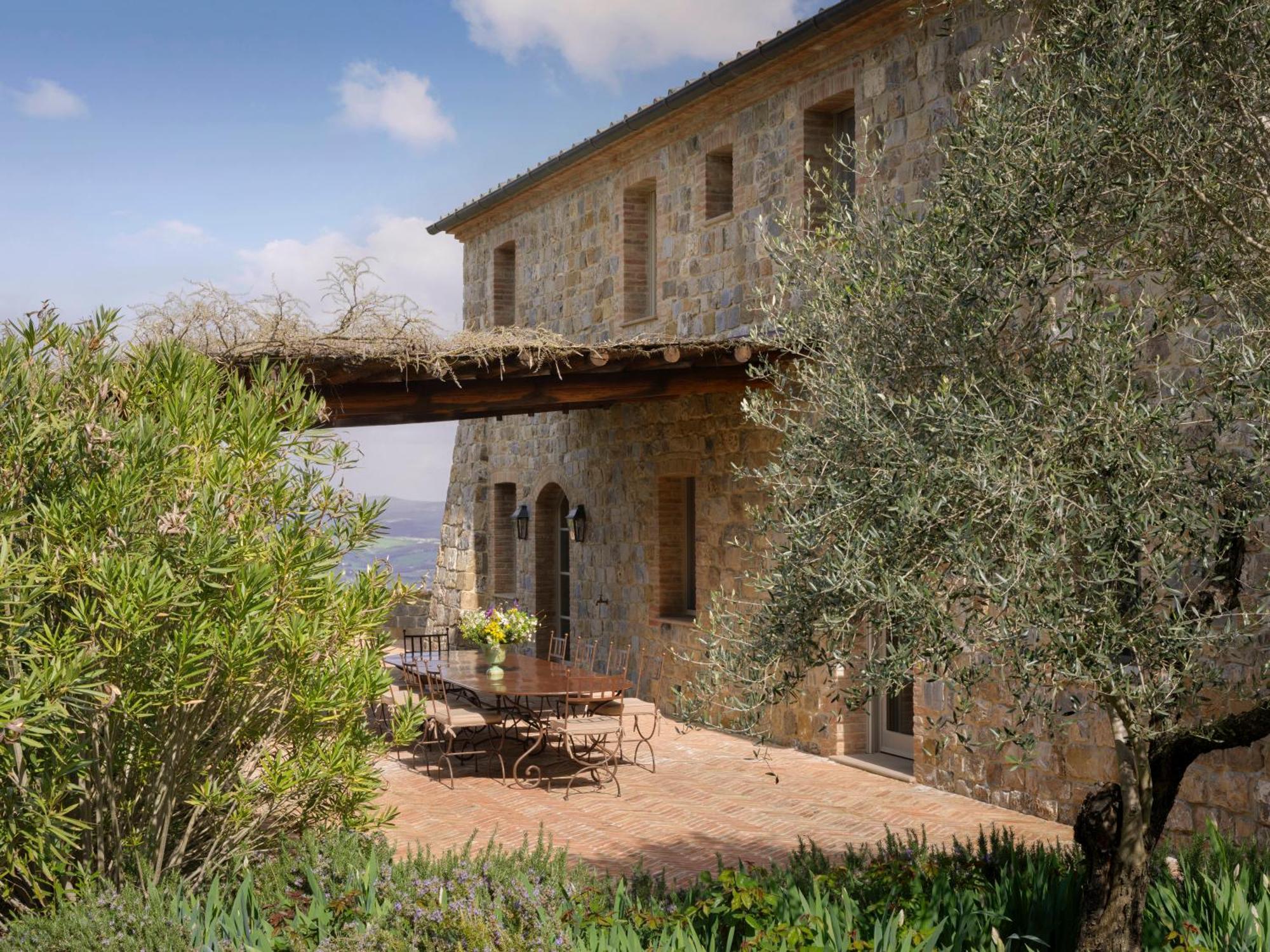 Rosewood Castiglion Del Bosco Hotel Montalcino Exterior photo